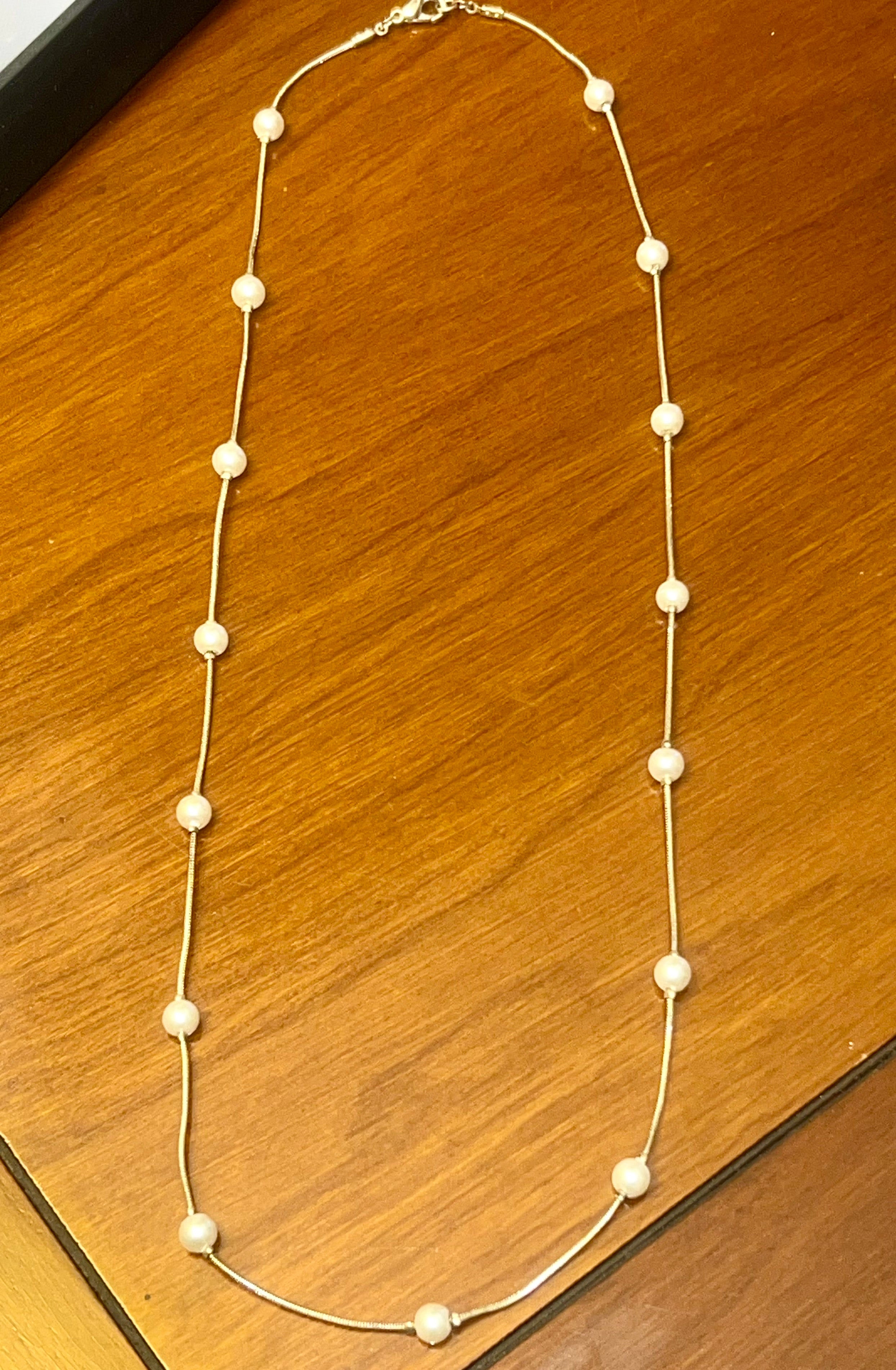 18" gold and pearl station necklace