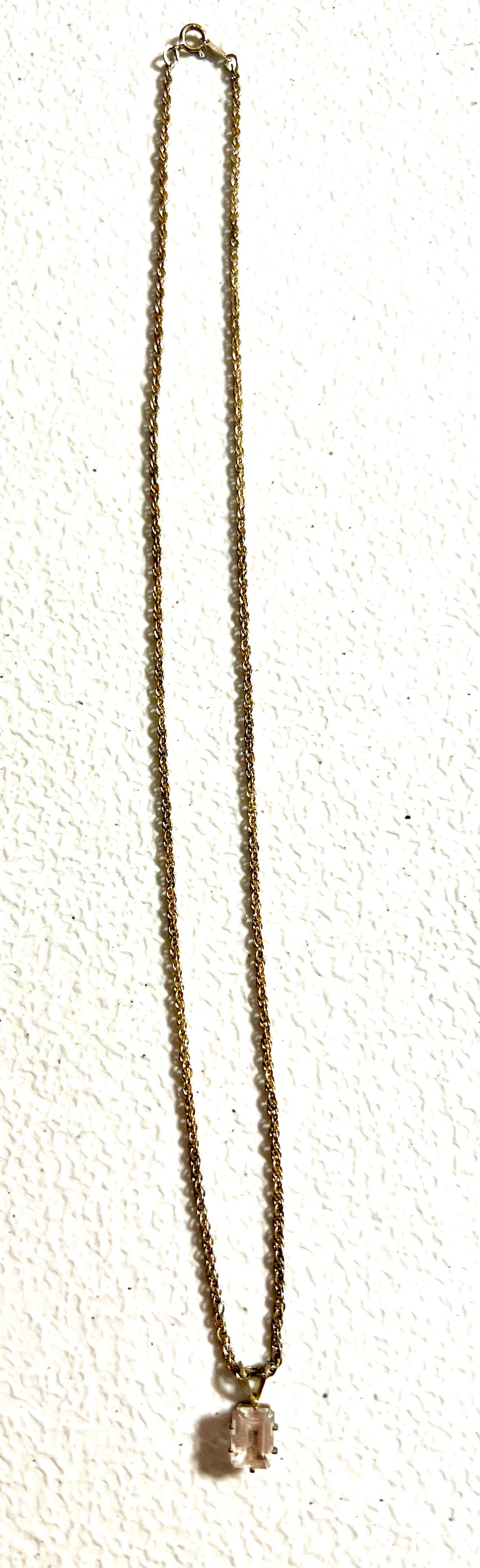 Vintage Avon, delicate pearl necklace and gold tone, chain 18 inch length
