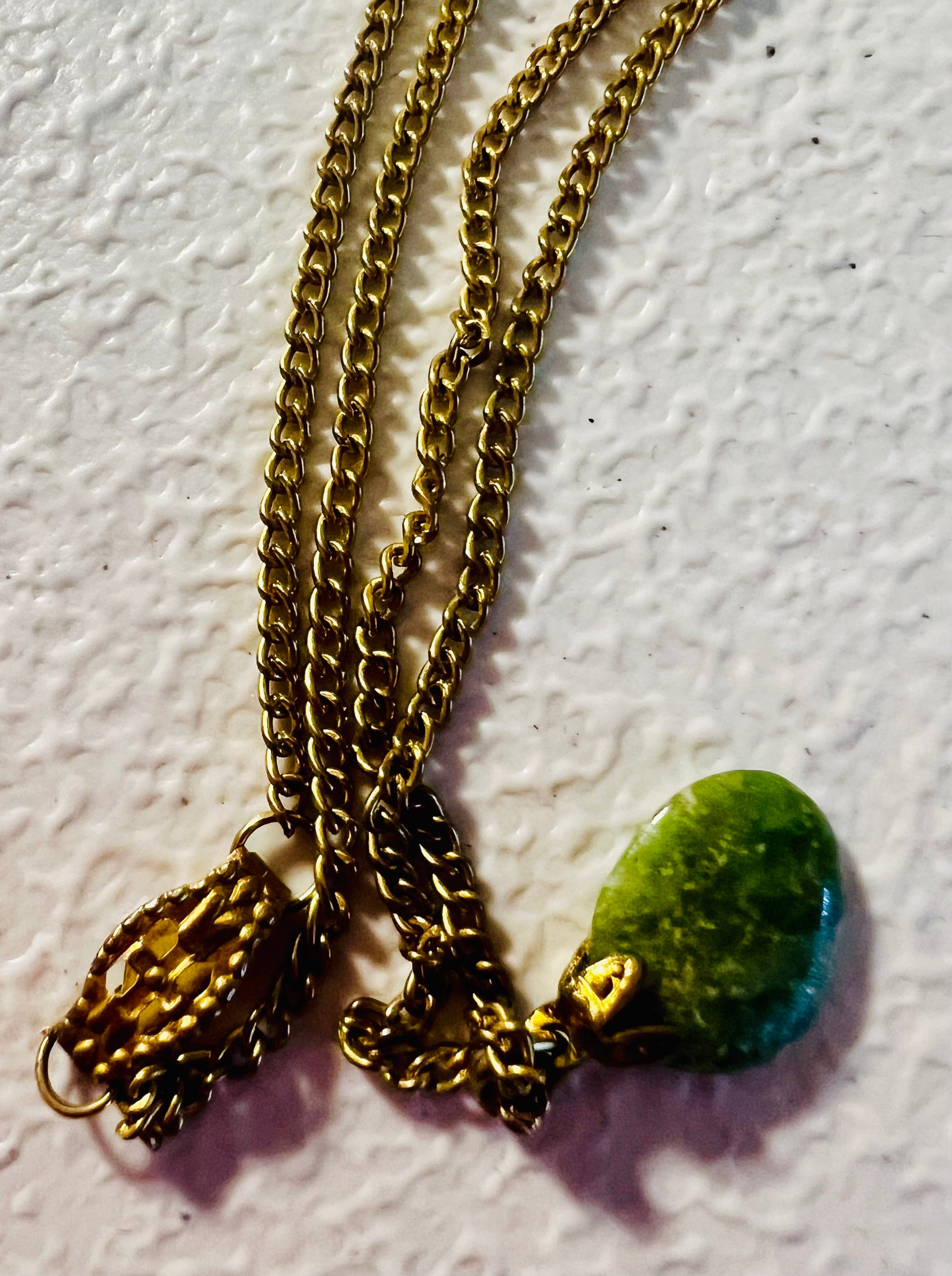 Vintage goldtone, pendant, necklace, natural green stone, 18 inch in length